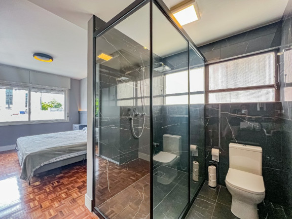 Imagem Apartamento com 1 Quarto à Venda, 134 m² em Moinhos De Vento - Porto Alegre Imagem Apartamento com 1 Quarto à Venda, 134 m² em Moinhos De Vento - Porto Alegre