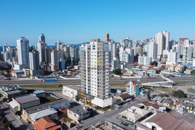 Apartamento com 2 Quartos à Venda, 62 m² em Morretes - Itapema