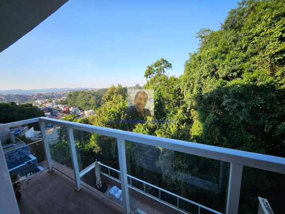 Imagem Casa com 3 Quartos à Venda, 330 m² em Barueri Imagem Casa com 3 Quartos à Venda, 330 m² em Barueri