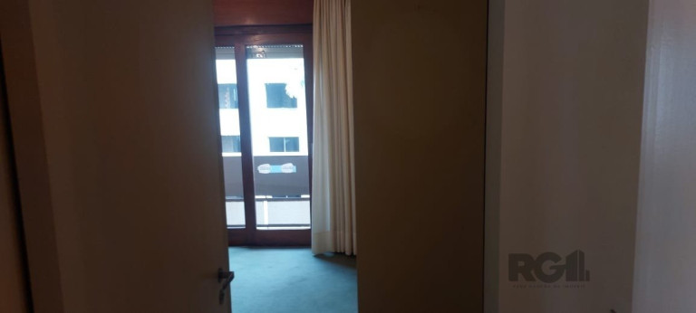 Imagem Apartamento com 3 Quartos à Venda, 174 m² em Petrópolis - Porto Alegre Imagem Apartamento com 3 Quartos à Venda, 174 m² em Petrópolis - Porto Alegre