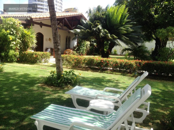 Imagem Casa com 7 Quartos à Venda, 2.000 m² Imagem Casa com 7 Quartos à Venda, 2.000 m²