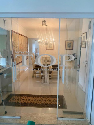 Imagem Cobertura com 4 Quartos à Venda, 200 m² em Tombo - Guarujá