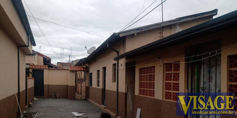 Casa de Vila com 1 Quarto à Venda,  em Centro - Jacareí