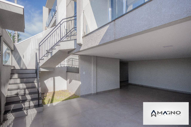Imagem Sobrado com 3 Quartos à Venda, 200 m² em Canadá - Cascavel