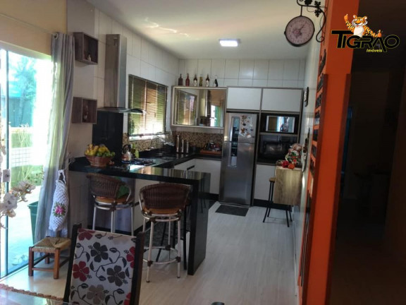 Imagem Casa com 3 Quartos à Venda, 230 m² em Centro - Navegantes Imagem Casa com 3 Quartos à Venda, 230 m² em Centro - Navegantes