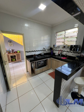 Imagem Casa com 3 Quartos à Venda, 180 m² em Santa Mônica - Guarapari Imagem Casa com 3 Quartos à Venda, 180 m² em Santa Mônica - Guarapari