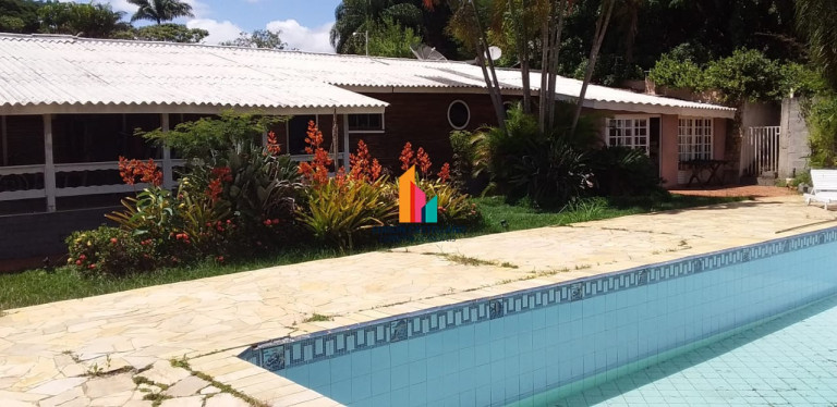Imóvel com 3 Quartos à Venda, 5.500 m² em Loteamento Vale Azul I - Jundiaí