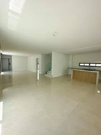 Imagem Casa com 5 Quartos à Venda, 363 m² em Ponta Negra - Manaus