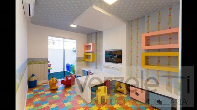 Imagem Apartamento com 4 Quartos à Venda, 150 m² em Centro - Balneário Camboriú Imagem Apartamento com 4 Quartos à Venda, 150 m² em Centro - Balneário Camboriú