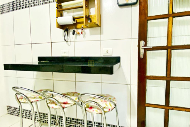 Imagem Casa com 4 Quartos à Venda, 130 m² em José Amândio - Bombinhas Imagem Casa com 4 Quartos à Venda, 130 m² em José Amândio - Bombinhas