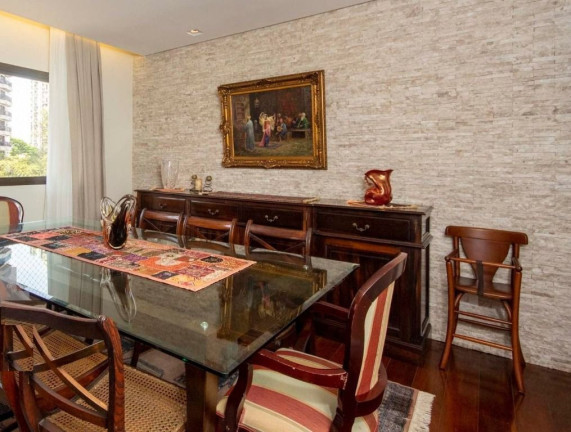 Imagem Apartamento com 4 Quartos à Venda, 200 m² em Moema - São Paulo