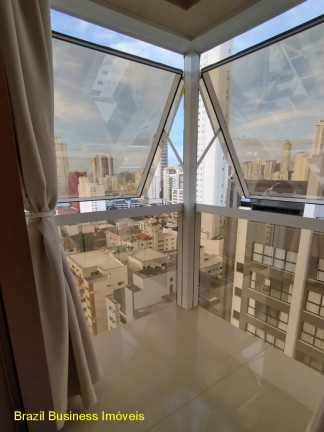 Imagem Imóvel com 3 Quartos à Venda, 128 m² em Centro - Balneário Camboriú Imagem Imóvel com 3 Quartos à Venda, 128 m² em Centro - Balneário Camboriú