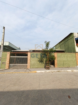 Casa com 3 Quartos à Venda, 140 m² em Rio Pequeno - Camboriú