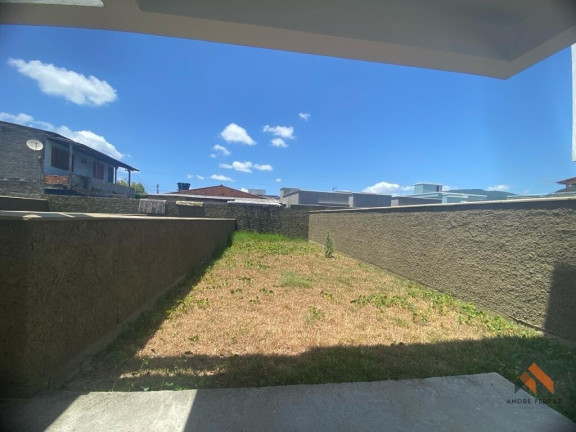 Imagem Casa com 2 Quartos à Venda, 92 m²