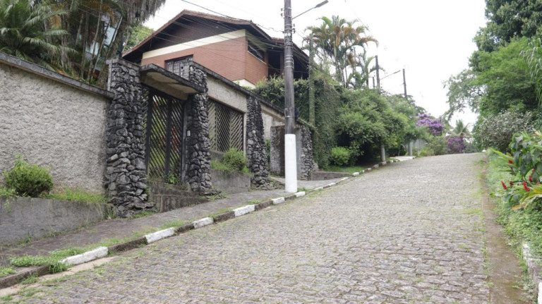 Imagem Casa com 4 Quartos à Venda, 700 m² em Marapé - Santos Imagem Casa com 4 Quartos à Venda, 700 m² em Marapé - Santos