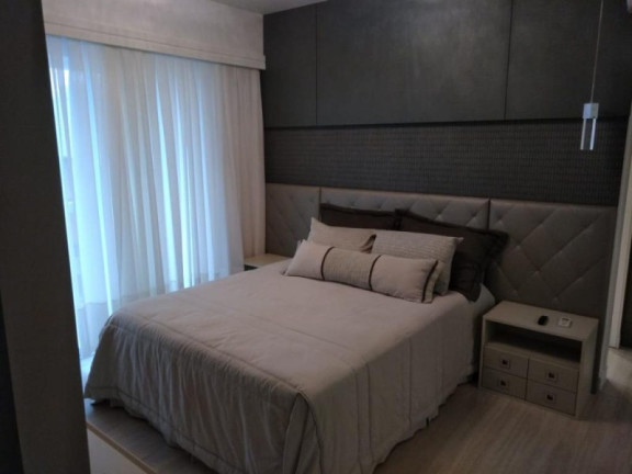 Imagem Imóvel com 3 Quartos à Venda, 142 m² em Centro - Balneário Camboriú Imagem Imóvel com 3 Quartos à Venda, 142 m² em Centro - Balneário Camboriú