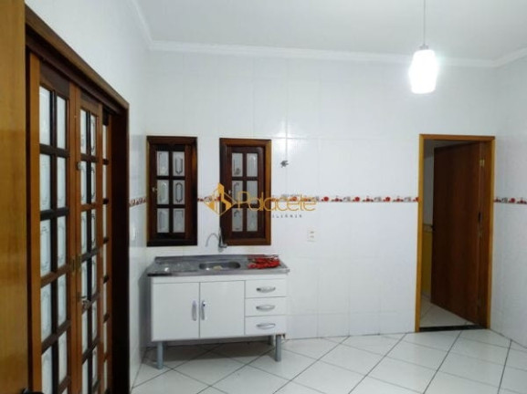 Imagem Casa com 2 Quartos à Venda, 100 m² em Mombaça - Pindamonhangaba Imagem Casa com 2 Quartos à Venda, 100 m² em Mombaça - Pindamonhangaba