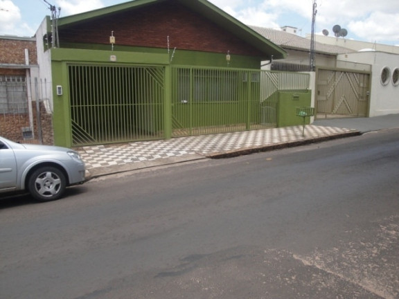Imagem Casa com 3 Quartos à Venda, 350 m² em Alto Higienópolis - Bauru Imagem Casa com 3 Quartos à Venda, 350 m² em Alto Higienópolis - Bauru
