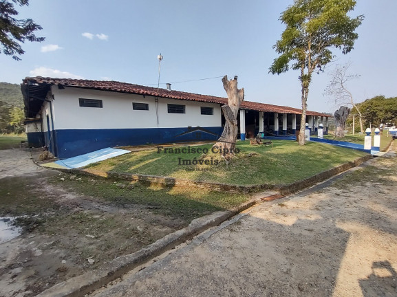 Imagem Imóvel com 3 Quartos à Venda, 1.548.800 m² em Centro - Piquete Imagem Imóvel com 3 Quartos à Venda, 1.548.800 m² em Centro - Piquete