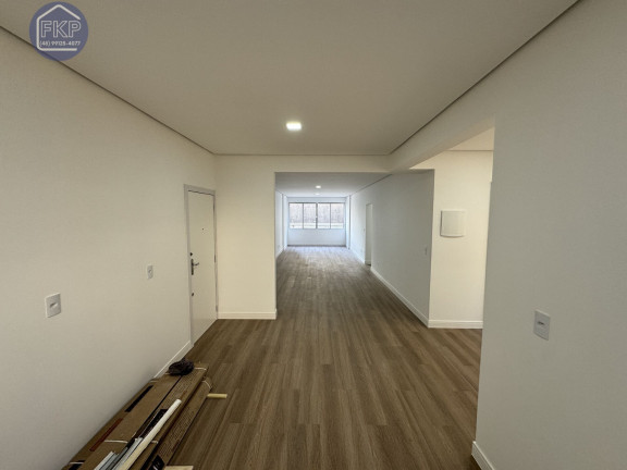 Imagem Apartamento com 3 Quartos à Venda, 111 m² em Centro - Florianópolis
