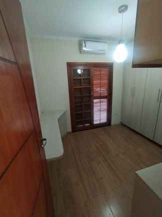 Imagem Casa com 3 Quartos para Alugar, em Parque Continental I - Guarulhos Imagem Casa com 3 Quartos para Alugar, em Parque Continental I - Guarulhos