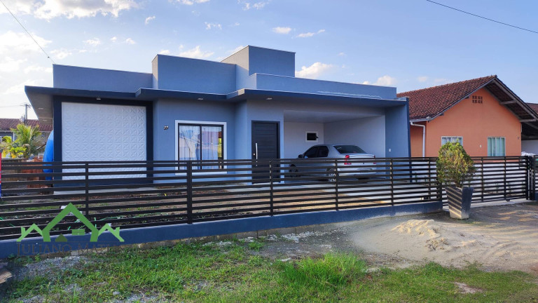 Casa com 3 Quartos à Venda, 164 m² em Pinheiros - Balneário Barra Do Sul