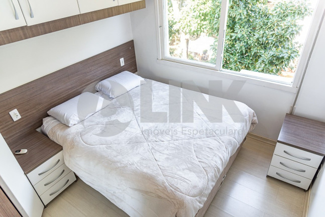 Imagem Imóvel com 2 Quartos à Venda, 111 m² em Santo Antônio - Porto Alegre