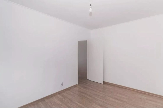 Imagem Imóvel com 2 Quartos à Venda, 69 m² em Vila Ipiranga - Porto Alegre Imagem Imóvel com 2 Quartos à Venda, 69 m² em Vila Ipiranga - Porto Alegre