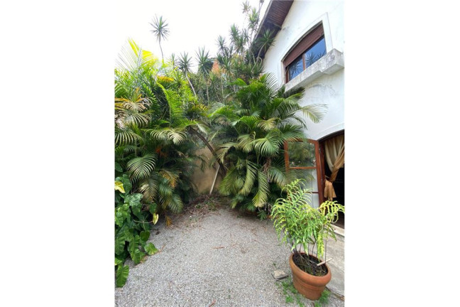 Imagem Casa com 3 Quartos à Venda, em Morumbi - São Paulo Imagem Casa com 3 Quartos à Venda, em Morumbi - São Paulo