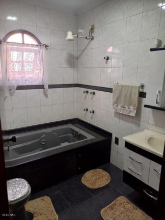 Imagem Casa com 3 Quartos à Venda, 250 m² em Jardim Utinga - Santo André Imagem Casa com 3 Quartos à Venda, 250 m² em Jardim Utinga - Santo André