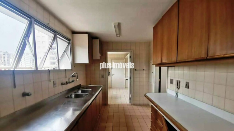 Imagem Apartamento com 3 Quartos à Venda, 157 m² em Real Parque - São Paulo Imagem Apartamento com 3 Quartos à Venda, 157 m² em Real Parque - São Paulo