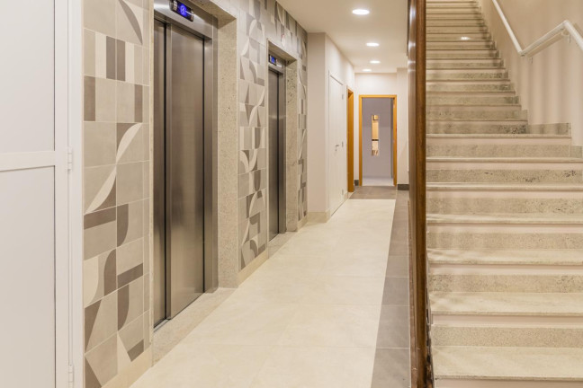 Imagem Apartamento com 2 Quartos à Venda, 86 m² em Laranjeiras - Rio De Janeiro Imagem Apartamento com 2 Quartos à Venda, 86 m² em Laranjeiras - Rio De Janeiro