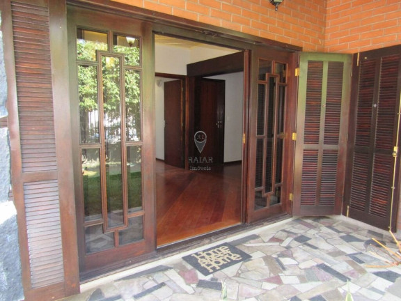 Imagem Casa com 5 Quartos à Venda,  em Rebouças - Curitiba