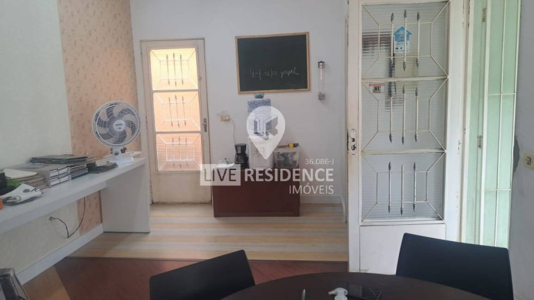 Imagem Casa com 3 Quartos à Venda, 165 m² em Centro - Itatiba Imagem Casa com 3 Quartos à Venda, 165 m² em Centro - Itatiba