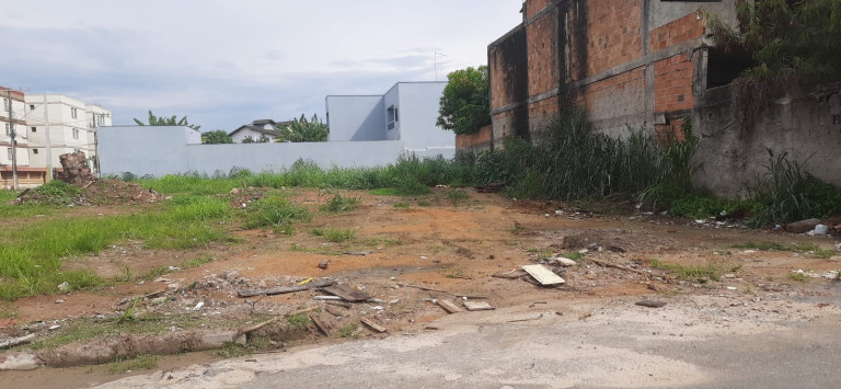 Terreno à Venda, 720 m²