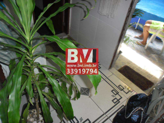 Imagem Casa com 2 Quartos à Venda, 90 m² em Vicente De Carvalho - Rio De Janeiro