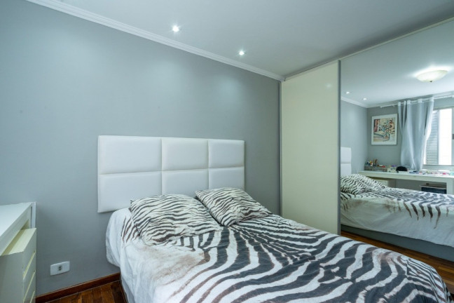 Imagem Apartamento com 3 Quartos à Venda, 130 m² em Itaim Bibi - São Paulo