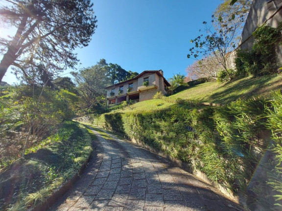 Imagem Casa com 6 Quartos à Venda, 114 m² em Parque Do Imbui - Teresópolis