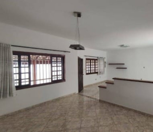 Imagem Casa com 2 Quartos à Venda, 83 m² em Vila Suiça - Pindamonhangaba Imagem Casa com 2 Quartos à Venda, 83 m² em Vila Suiça - Pindamonhangaba