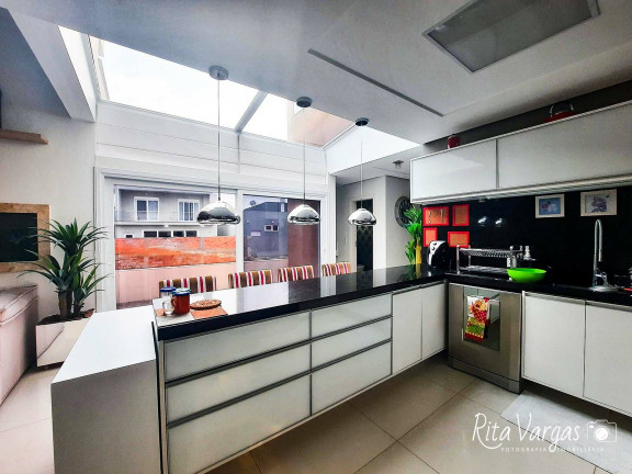 Imagem Imóvel com 3 Quartos à Venda, 206 m² em Querência - Viamão