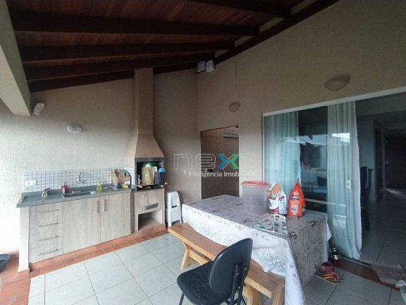 Imagem Sobrado com 3 Quartos à Venda, 143 m² em Parque Residencial Rita Vieira - Campo Grande