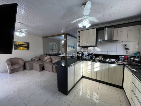 Imagem Sobrado com 6 Quartos à Venda, 163 m² em Barra Do Sai - Itapoá