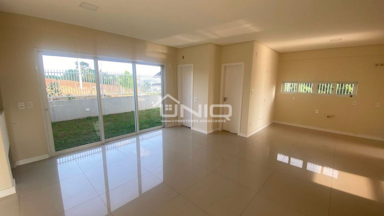 Imagem Casa com 3 Quartos à Venda, 190 m² em Fraron - Pato Branco Imagem Casa com 3 Quartos à Venda, 190 m² em Fraron - Pato Branco
