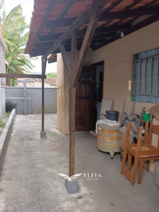 Imagem Casa com 3 Quartos à Venda, 60 m² em Centro - Penha