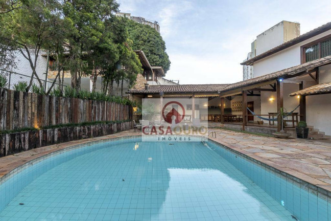 Casa com 5 Quartos à Venda, 750 m² em Vila Paris - Belo Horizonte