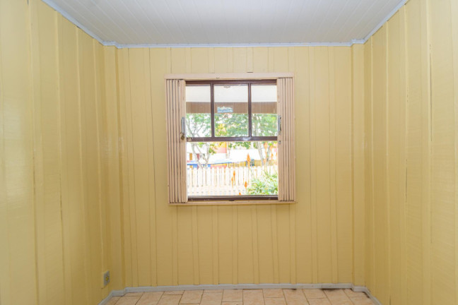 Imagem Casa com 3 Quartos para Alugar, 71 m² em Orleans - Curitiba Imagem Casa com 3 Quartos para Alugar, 71 m² em Orleans - Curitiba