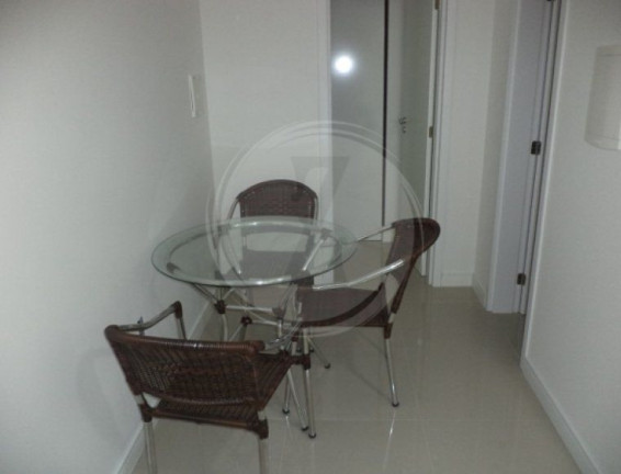 Imagem Apartamento com 3 Quartos à Venda, em Bombas - Bombinhas Imagem Apartamento com 3 Quartos à Venda, em Bombas - Bombinhas