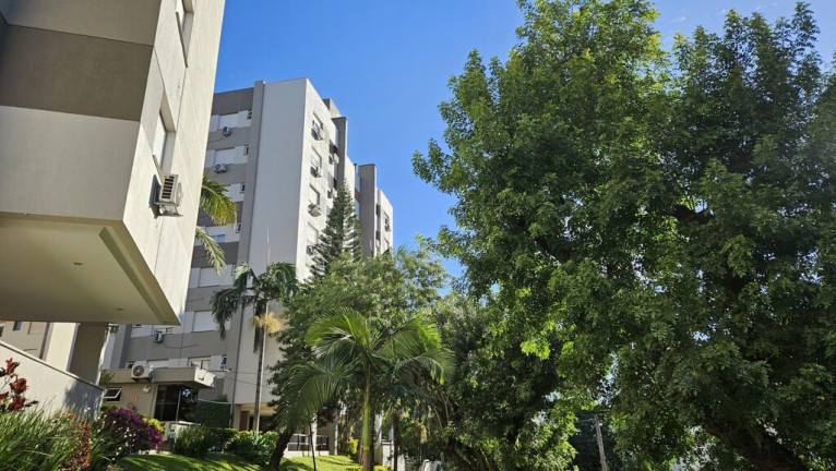 Imagem Imóvel com 2 Quartos à Venda,  em Passo Da Areia - Porto Alegre