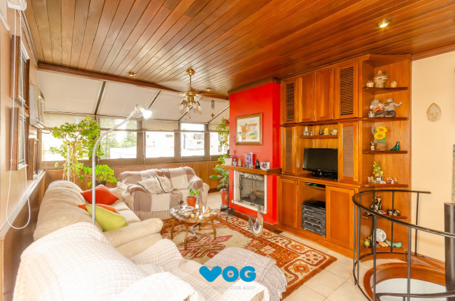 Imagem Imóvel com 3 Quartos à Venda, 199 m² em Petrópolis - Porto Alegre