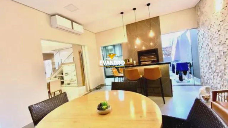 Imagem Casa com 3 Quartos à Venda, 180 m² em Morada Do Ouro - Cuiabá Imagem Casa com 3 Quartos à Venda, 180 m² em Morada Do Ouro - Cuiabá